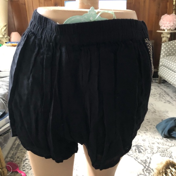 Z&L Europe Shorts - Picture 2 of 8